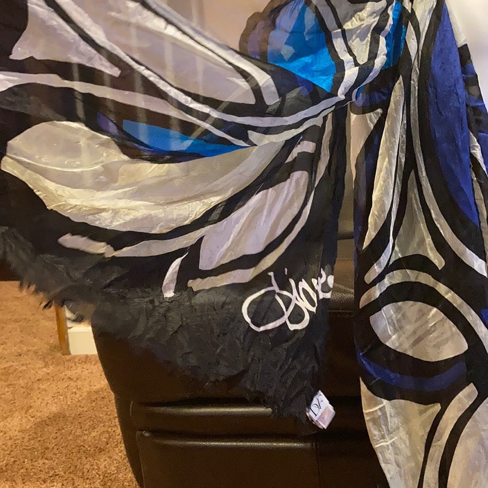 Silk Scarf - Picture 4 of 7